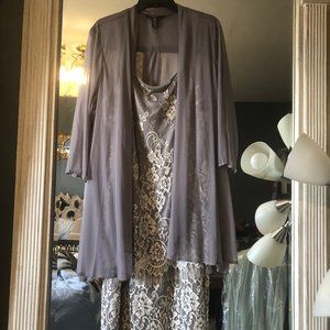 R & M Richards Woman Gray Mother of the Bride Dress, Formal Dress - Size 18W